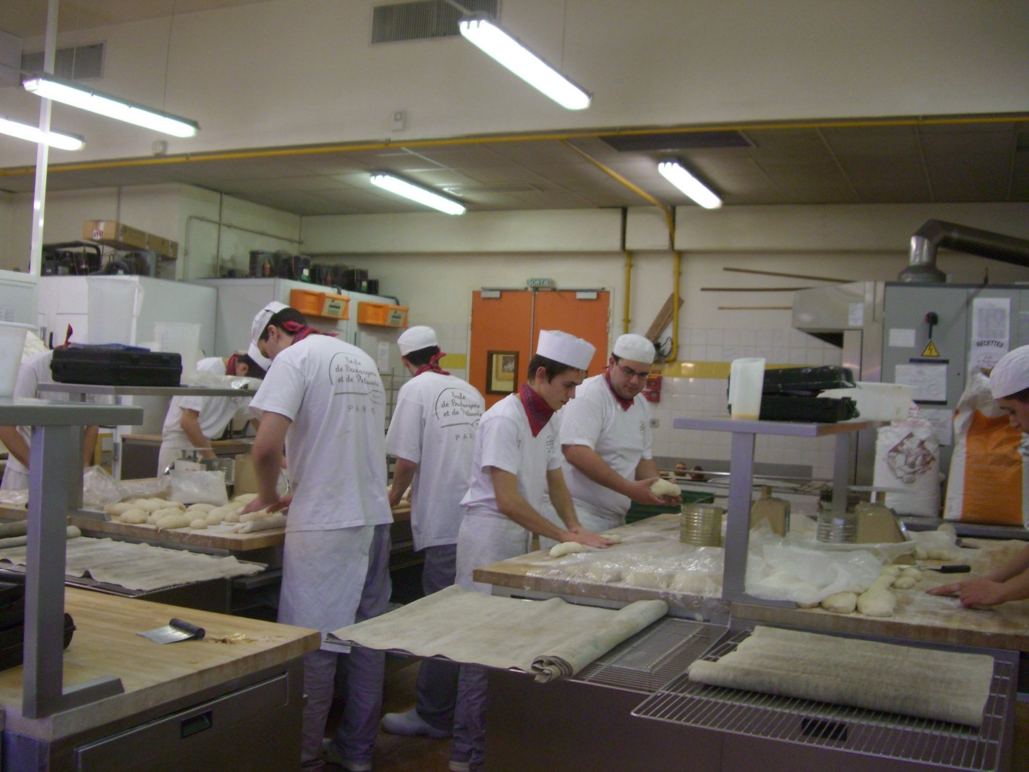 Au CFA Paris 12 - Ecole de boulangerie et de pâtisserie (EBP)