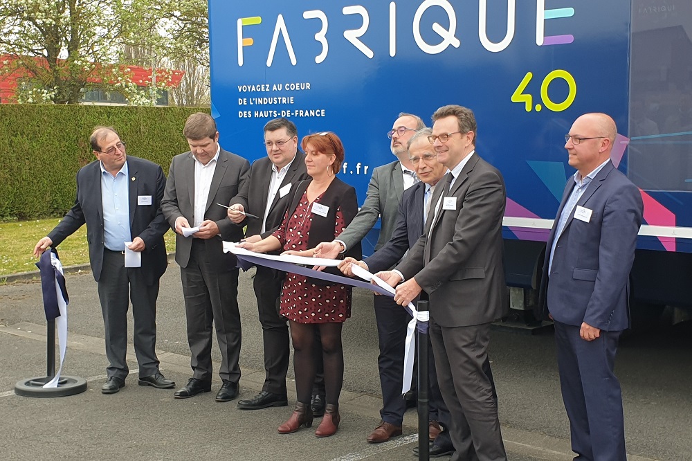 La Fabrique 4.0 va sillonner les Hauts de France pendant cinq ans pour faire découvrir les métiers de l'industrie. © UIMM Hauts-de-France)
