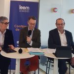 Laurence Peyraut et Pascal Le Guyader, respectivement directrice générale et directeur général adjoint du Leem (Les entreprises du médicament), lors d’une conférence de presse consacrée à l’emploi du secteur, le 19 décembre 2024 à Paris.