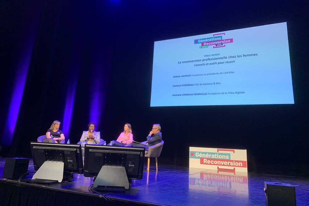 Table ronde "La reconversion professionnelle chez les femmes" au salon Génération reconversion, à Paris le 26 septembre 2025.