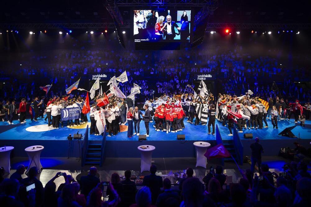 La cérémonie de clôture de la 48e édition de la Compétition nationale des métiers WorldSkills, à Marseille.