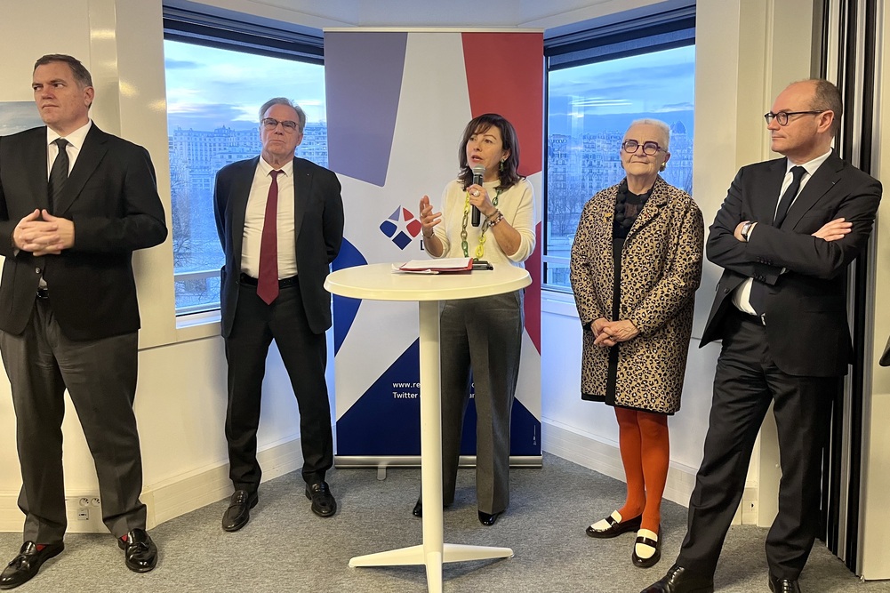 À l’occasion de la cérémonie des vœux de Régions de France, le 14 janvier 2026 à Paris, Carole Delga, sa présidente, indique souhaiter que le gouvernement revienne sur les coupes annoncées des crédits dédiés à la formation des demandeurs d’emploi ou à l’apprentissage.