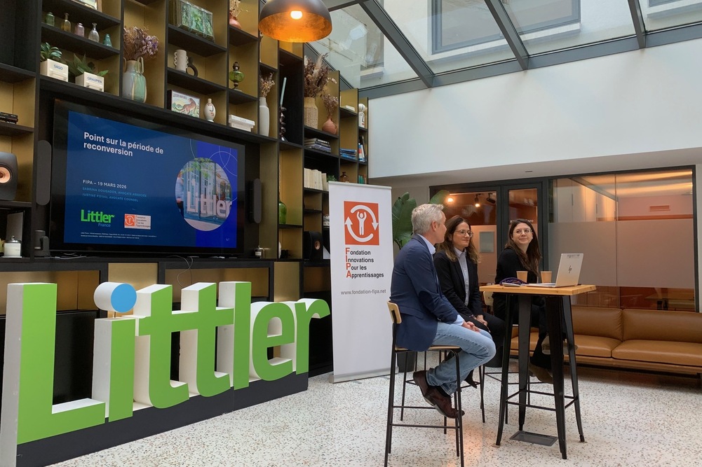 Sabrina Dougados et Justine Poyau, avocates du cabinet Littler, lors d’une présentation organisée avec la Fipa le 19 mars 2026.