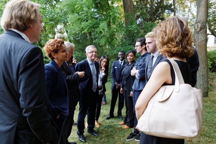 Réception des "raccrocheurs" au ministère de l'Education nationale