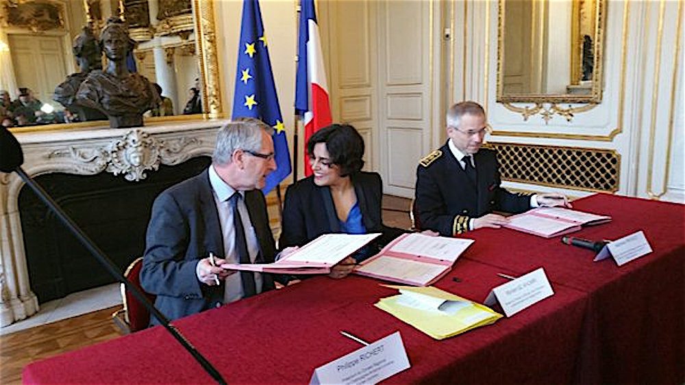 signature_convention_500_000_alsace-champagne-ardenne-lorraine_11.49.21.jpg