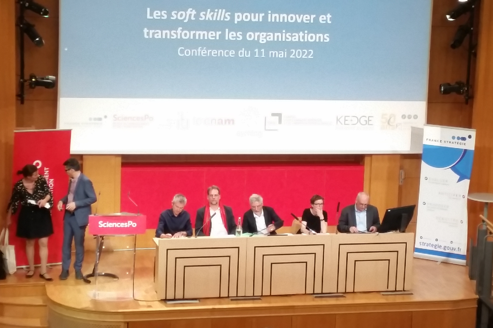 Le 11 mai 2022 lors du séminaire d’échange consacré au rapport Soft skills de France Stratégie.