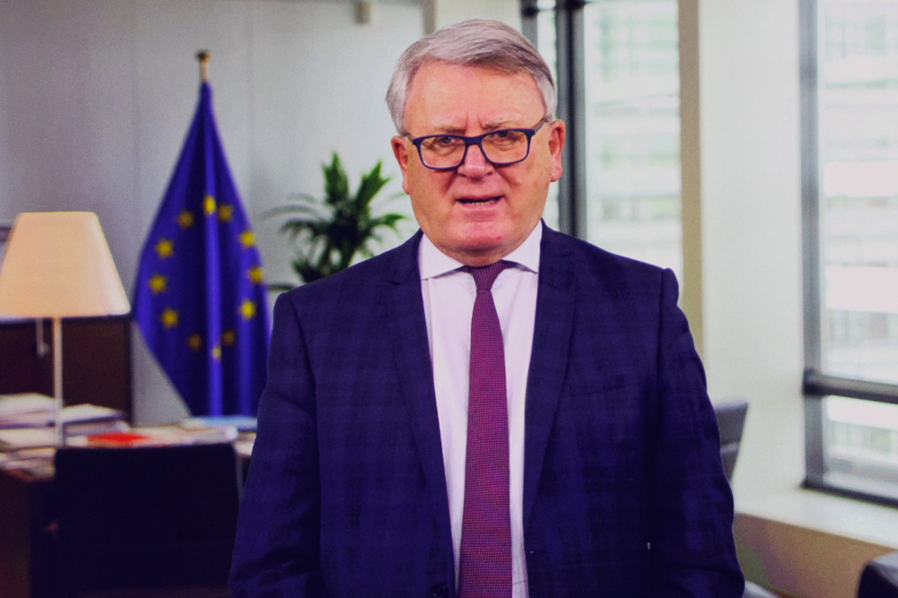 Nicolas Schmit, commissaire européen à l'emploi et aux droits sociaux, devant l'UHFP le 24 janvier 2023.