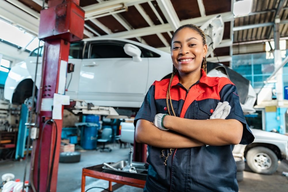 femme services automobile