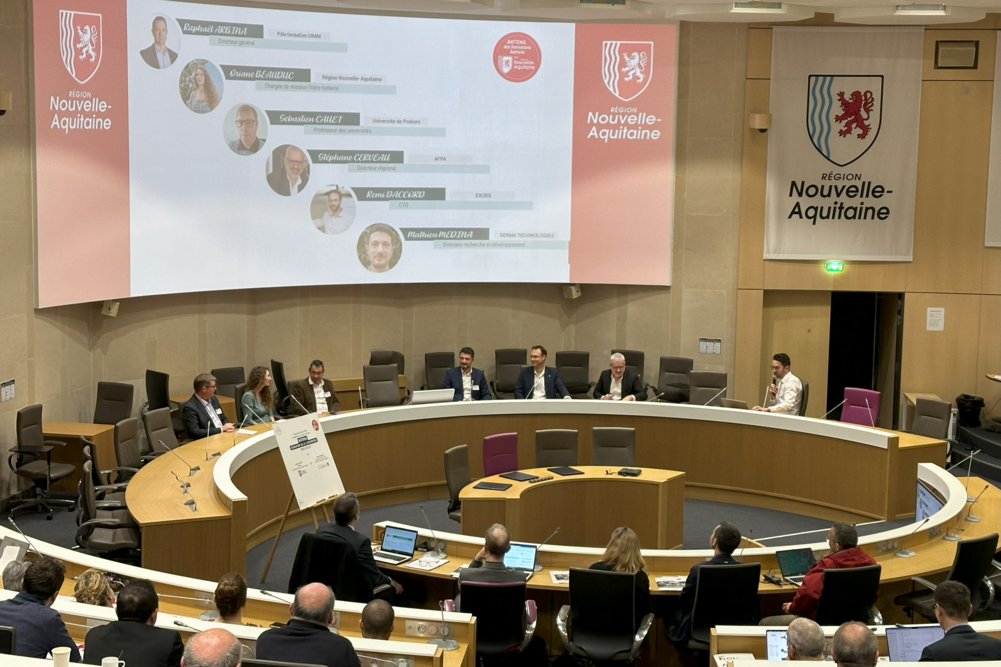 Dans l’hémicycle du Conseil régional de Nouvelle-Aquitaine.
