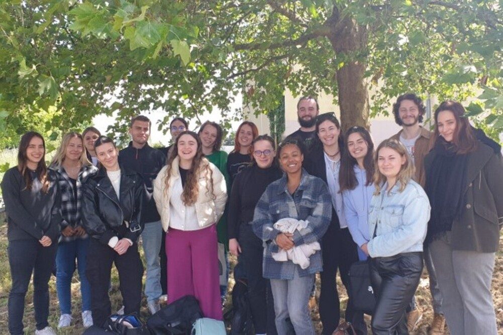 Les apprenants expérimentant la nouvelle modalité de formation d’auxiliaires spécialisés vétérinaires (ASV), à Blanquefort.